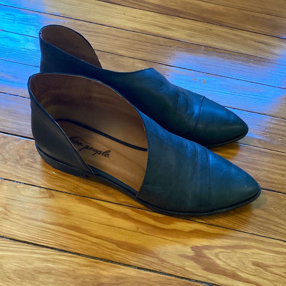 Free people royale flat in black, 39 9 sold out $198 barely worn
